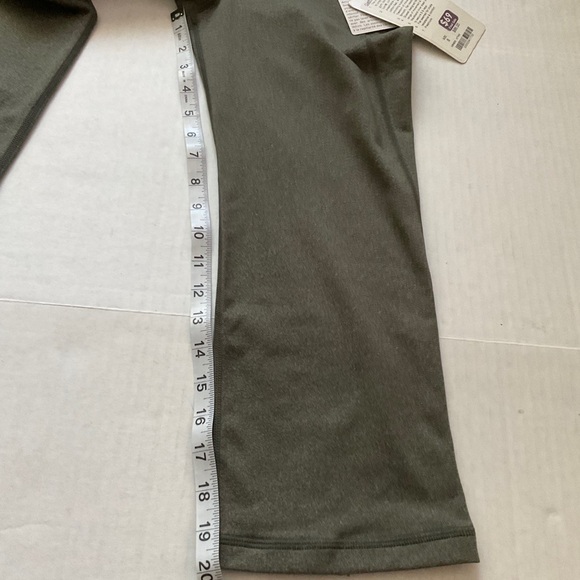 New Lululemon Gather and Crow Crop Heathered Willow Size 6 - Picture 11 of 15